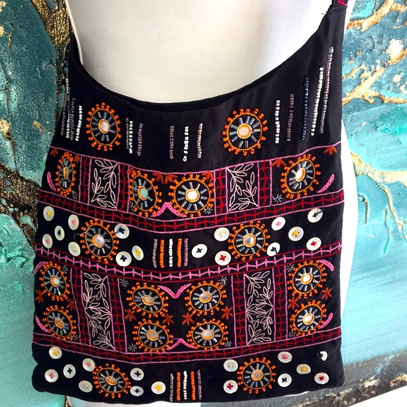 Bohemian Gap crossbody Bag Sequins Embroidery Beautiful Pocketbook - Picture 9 of 11